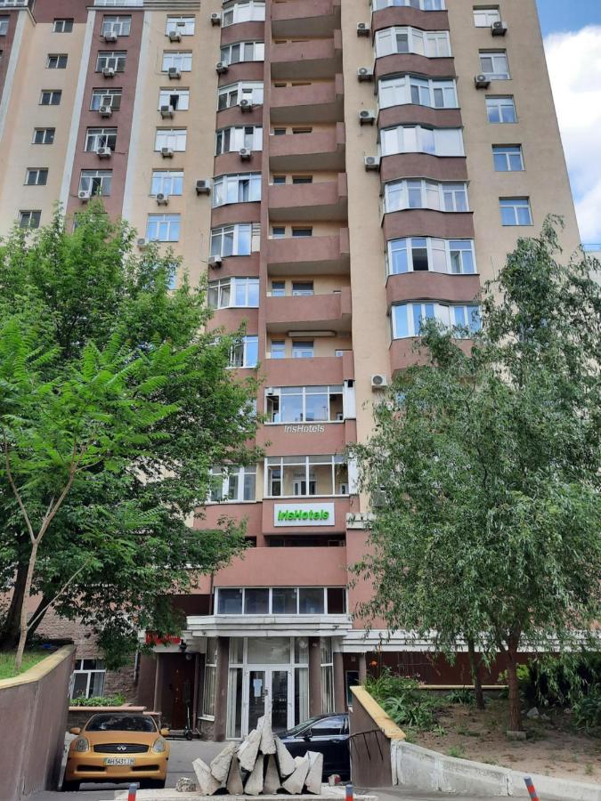 Прекрасная Комфортная Квартира В Центре Киева Рядом С Жд Вокзалом Метро Вокзальная И Университет Exterior foto